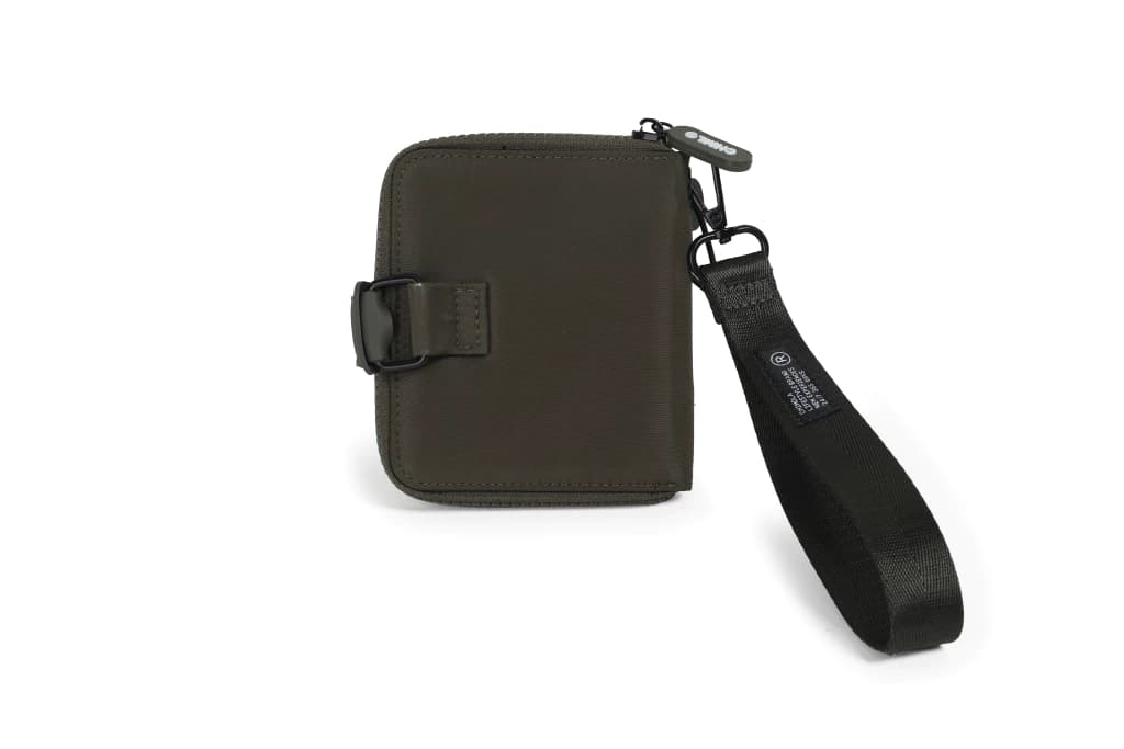 MAR0220 - B269 - BILLETERA DYNAMO VERDE